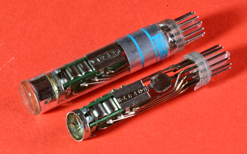 R1635